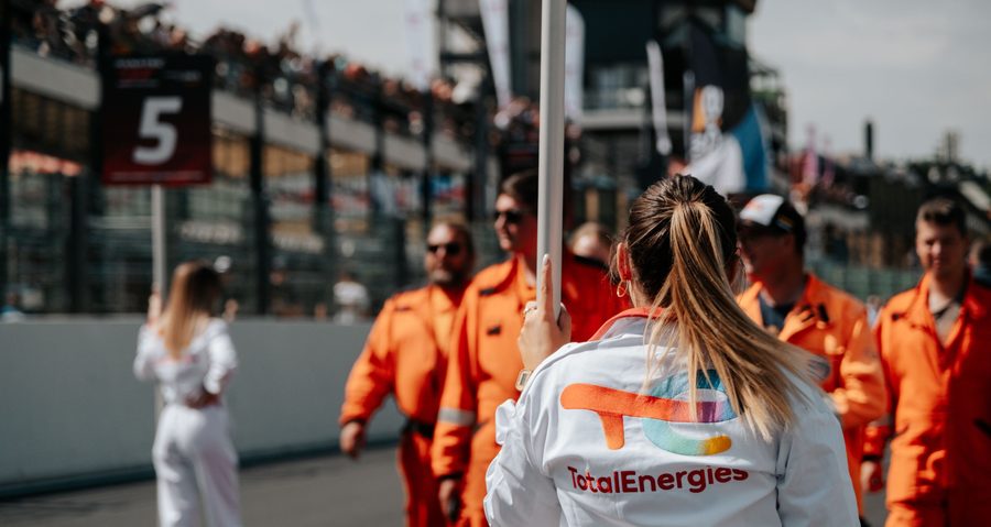 Motorsport event staffing